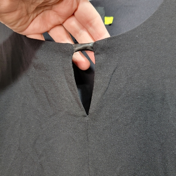 Lysse Women's Vista Sleeveless Black Knit Tunic Lined Smoothing Top Size 1X. - Picture 4 of 7